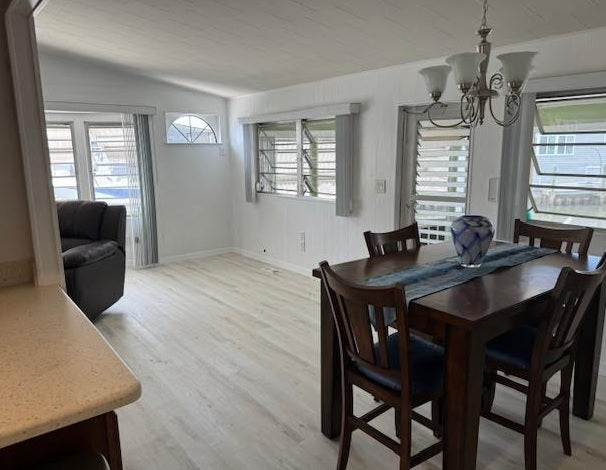 6916 E Bayou Lane, Bradenton, FL 34207- Sleep 4, 2 Bedroom, 2 Bath - (6 houses to the bay) WATER FRONT