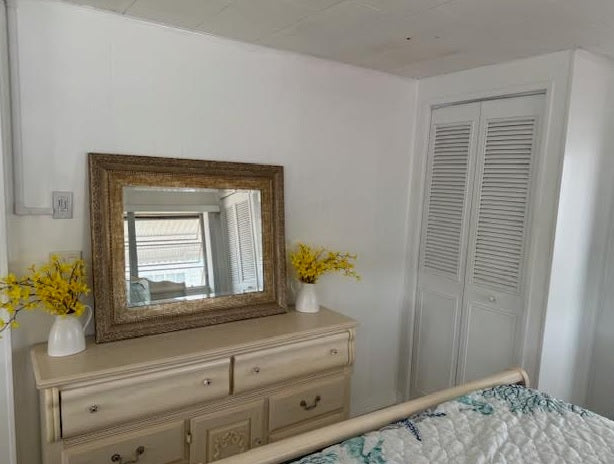 6916 E Bayou Lane, Bradenton, FL 34207- Sleep 4, 2 Bedroom, 2 Bath - (6 houses to the bay) WATER FRONT