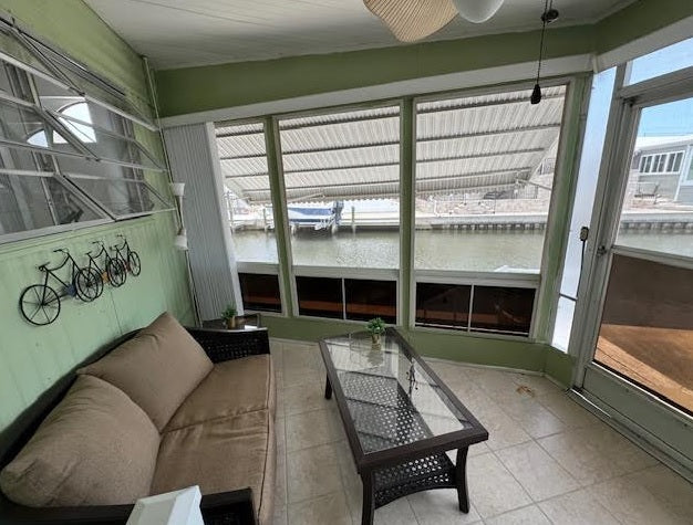 6916 E Bayou Lane, Bradenton, FL 34207- Sleep 4, 2 Bedroom, 2 Bath - (6 houses to the bay) WATER FRONT
