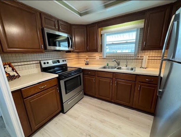 6916 E Bayou Lane, Bradenton, FL 34207- Sleep 4, 2 Bedroom, 2 Bath - (6 houses to the bay) WATER FRONT