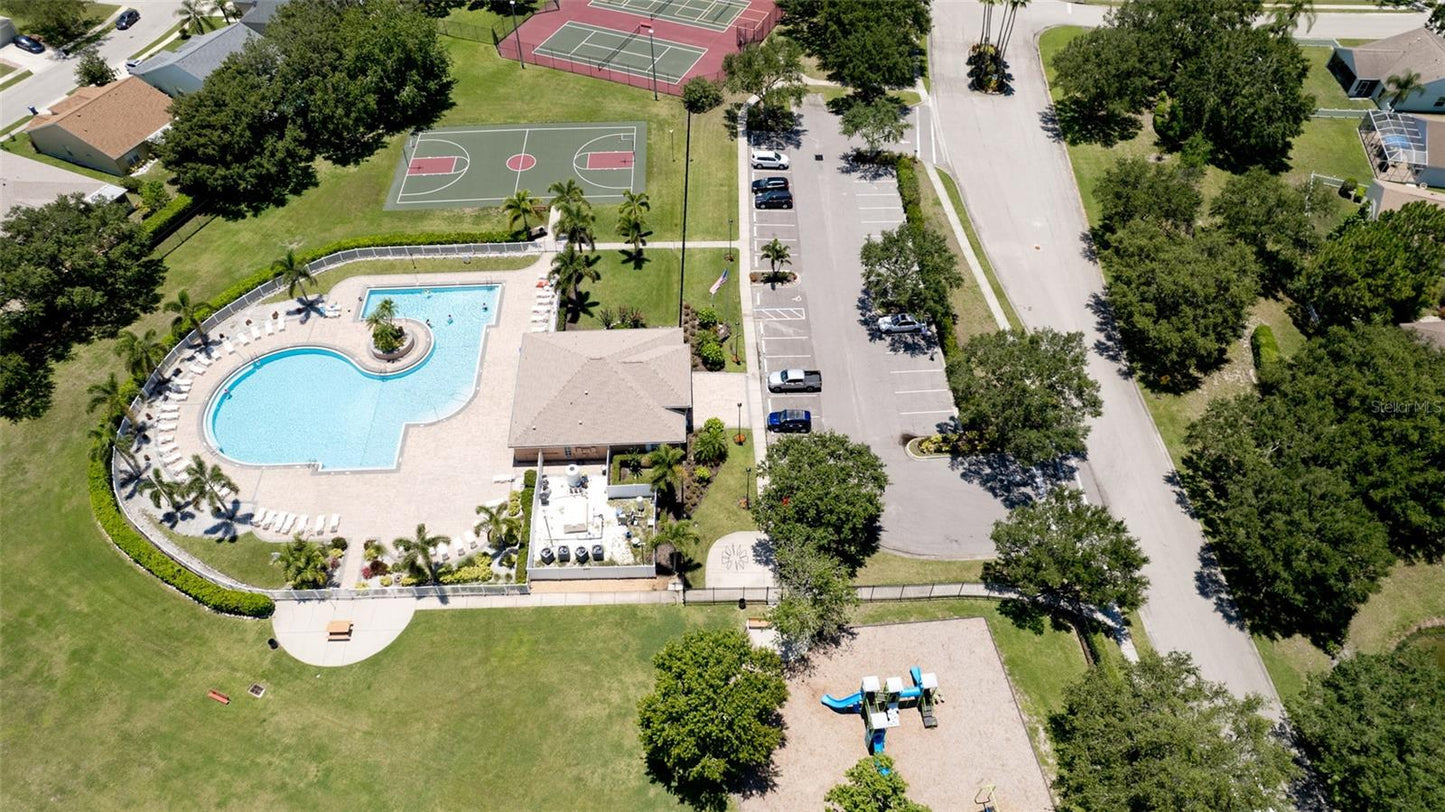 Pool House - 4836 Turtle Bay Terrace Bradenton, FL 34203 - Sleep 10, 5 Bedroom, 2 Bath