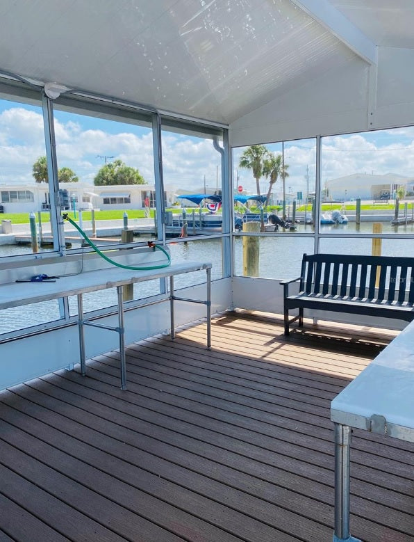 6916 E Bayou Lane, Bradenton, FL 34207- Sleep 4, 2 Bedroom, 2 Bath - (6 houses to the bay) WATER FRONT
