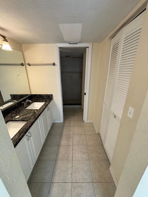 Sandhill Condo - 25050 Sandhill Blvd Unit 1A3 Punta Gorda, FL 33983 - Sleep 6, 3 Bedroom, 2 Bath