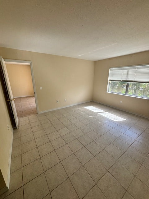 Sandhill Condo - 25050 Sandhill Blvd Unit 1A3 Punta Gorda, FL 33983 - Sleep 6, 3 Bedroom, 2 Bath