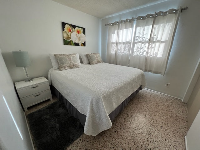 The First - 6511 Clemson Street Bradenton, FL 34207 - Sleeps 8, 4 BR, 2 Bath