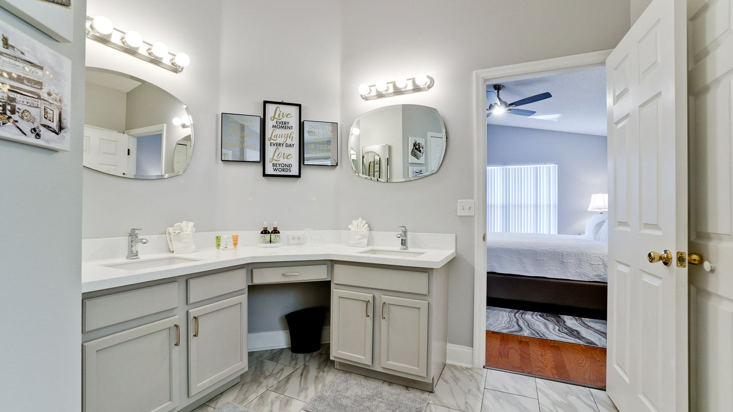 Lake House - 4584 Runabout Way Bradenton, FL 34203 - Sleep 8, 3 Bedroom, 1 Office, 2 Bath