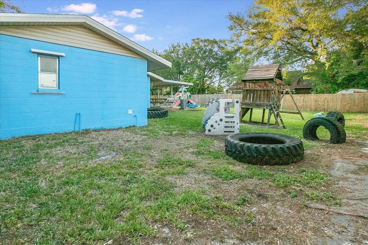 Daycare - 2211 53rd Ave West - Bradenton, FL 34207 - Rented until 09/2024