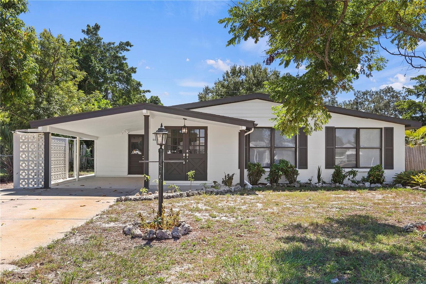 Kayak House - 6615 Renssalaer Drive Bradenton, FL 34207 - Sleep 6, 3 Bedroom, 2 Bath - Rented until May 2024