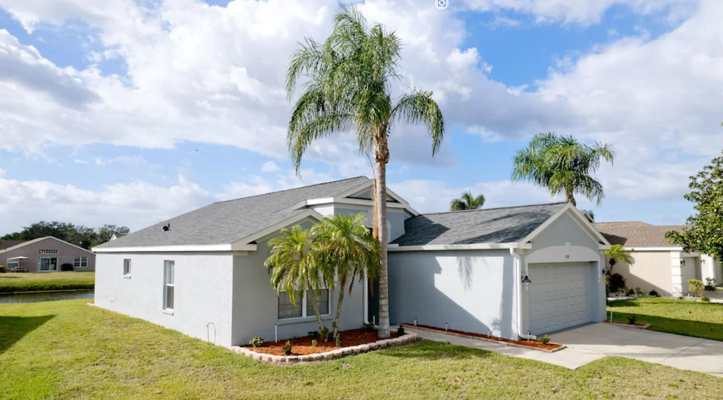 Lake House - 4584 Runabout Way Bradenton, FL 34203 - Sleep 8, 3 Bedroom, 1 Office,  2 Bath