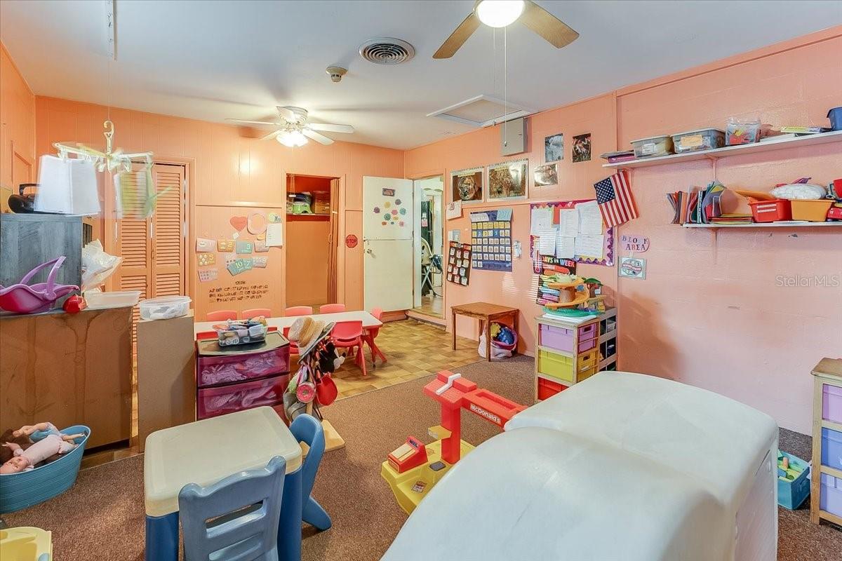 Daycare - 2211 53rd Ave West - Bradenton, FL 34207 - Rented until 09/2024