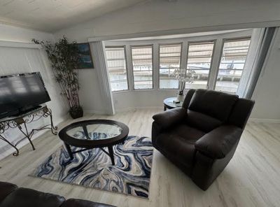 Waterfront Residence photo 5