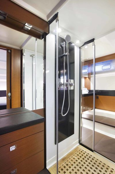 Prestige 55 Luxury Yacht photo 5