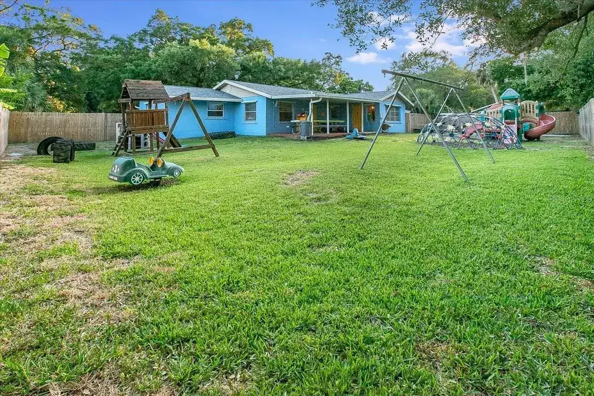 Daycare — 2212 53rd Ave West, Bradenton, FL 34207