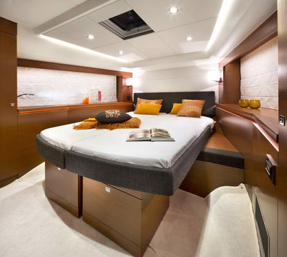 Luxurious 55-foot Yacht